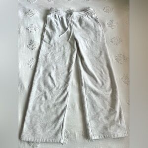 Aritzia Cozy Sweatfleece Boyfriend Sweatpants Heather Cloud White
